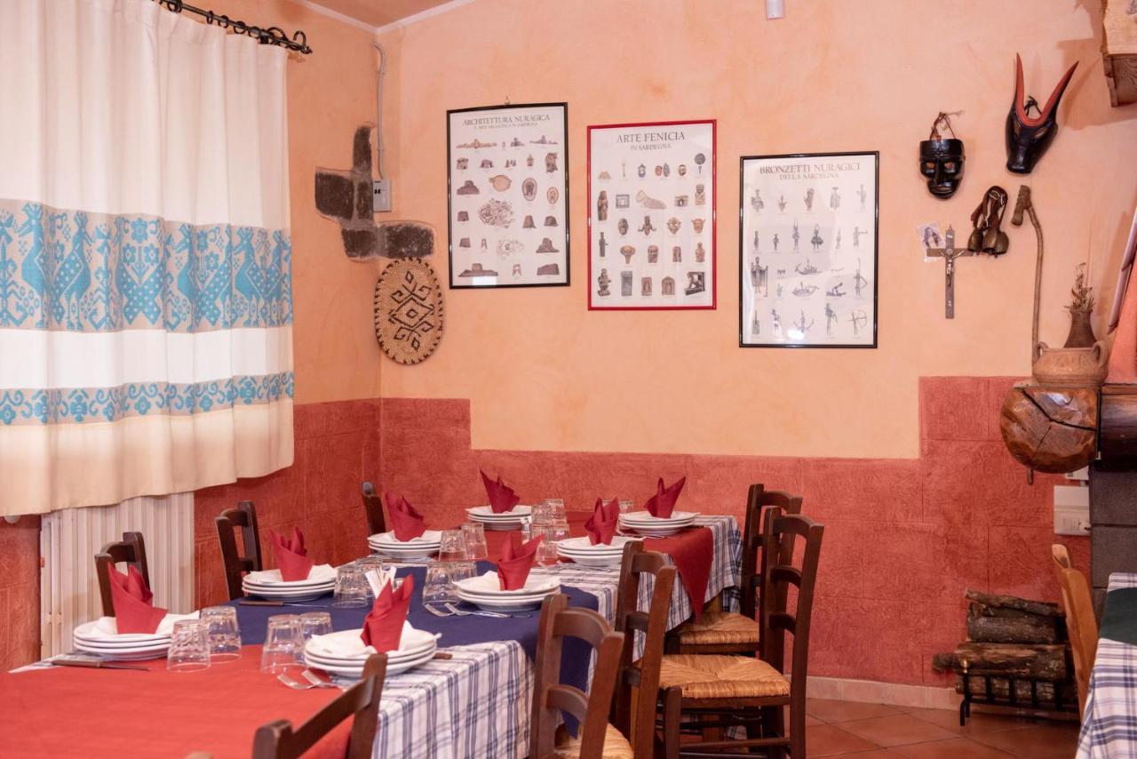 Agriturismo Nuragh'Elighe Sindia Ngoại thất bức ảnh