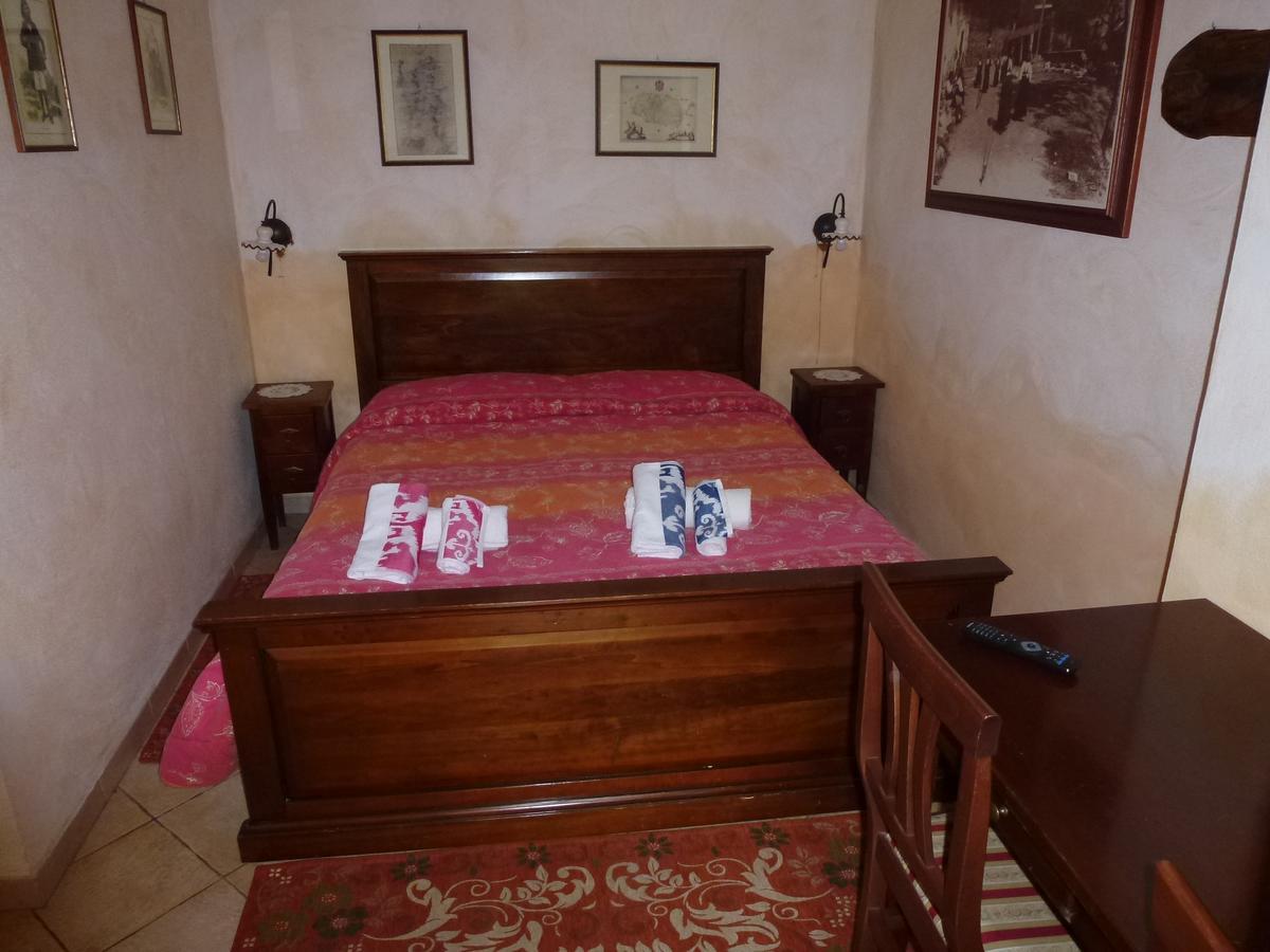 Agriturismo Nuragh'Elighe Sindia Ngoại thất bức ảnh