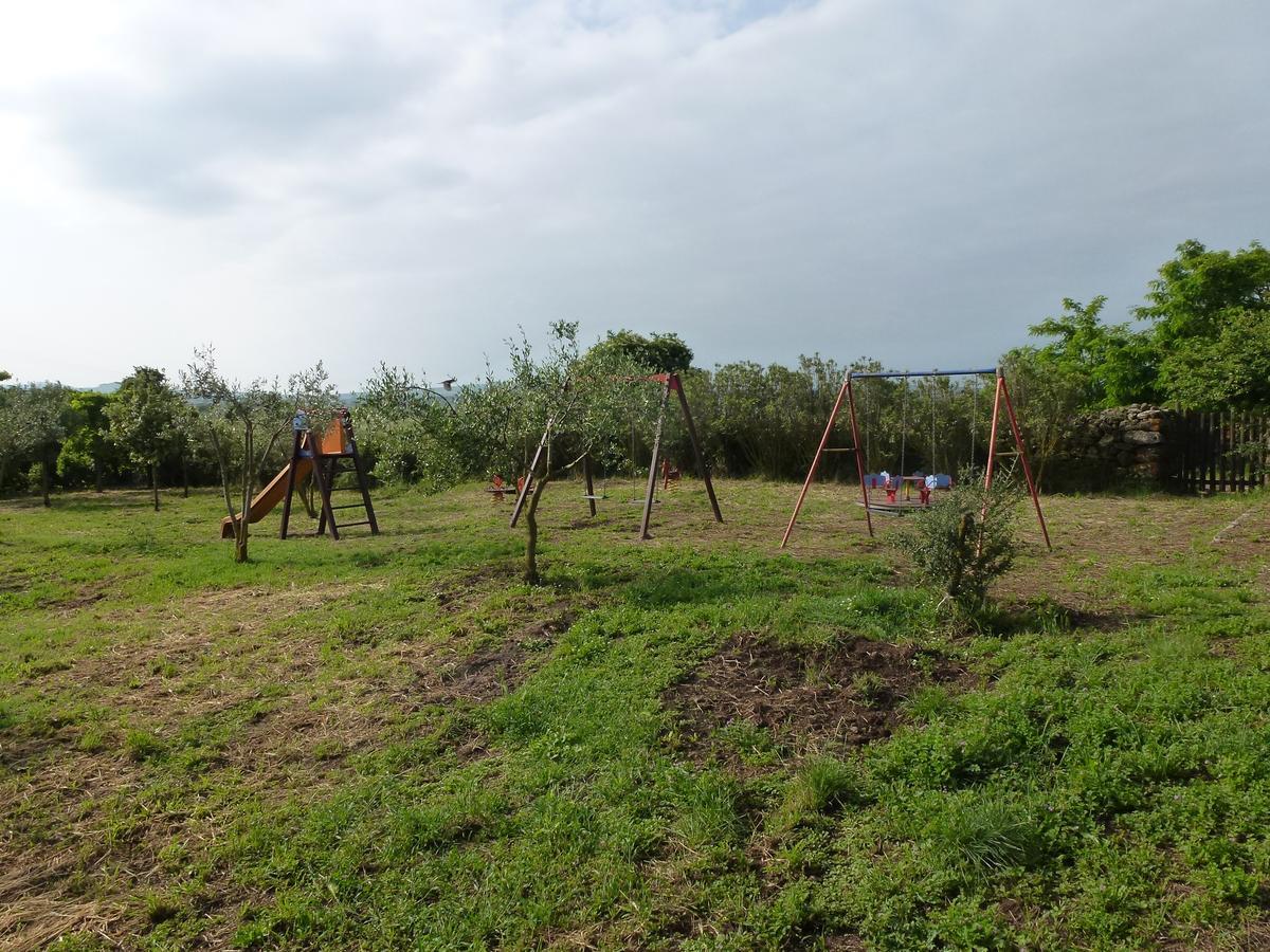 Agriturismo Nuragh'Elighe Sindia Ngoại thất bức ảnh