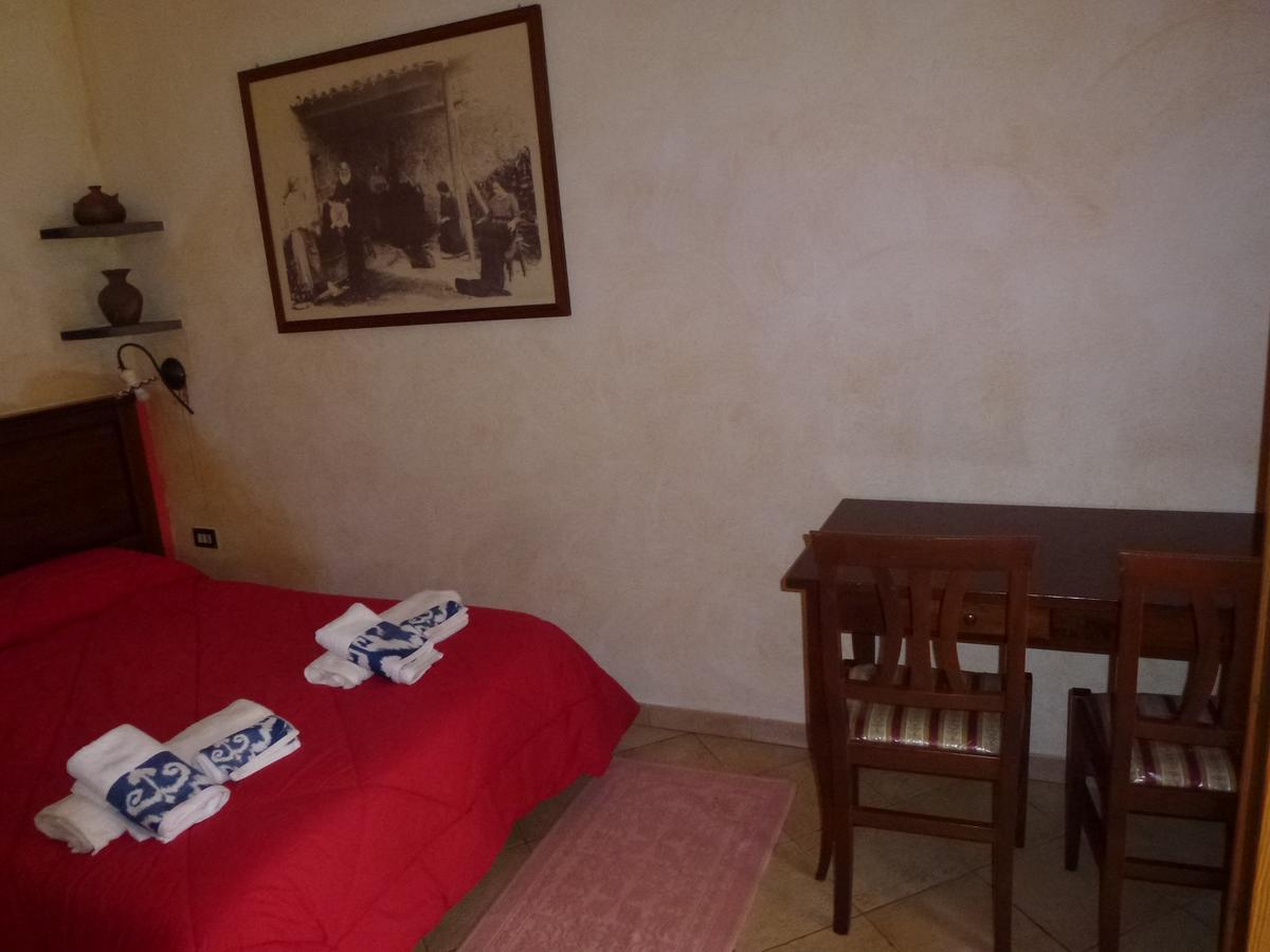 Agriturismo Nuragh'Elighe Sindia Ngoại thất bức ảnh