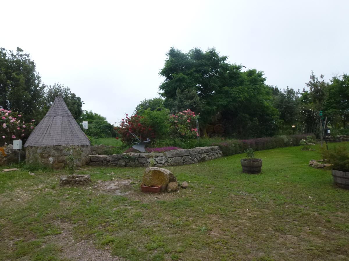 Agriturismo Nuragh'Elighe Sindia Ngoại thất bức ảnh