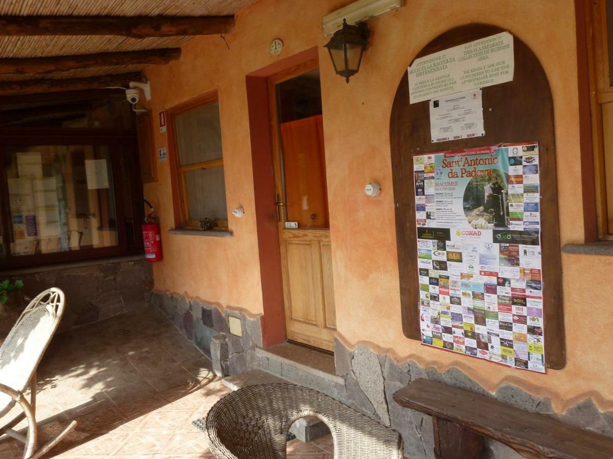 Agriturismo Nuragh'Elighe Sindia Ngoại thất bức ảnh